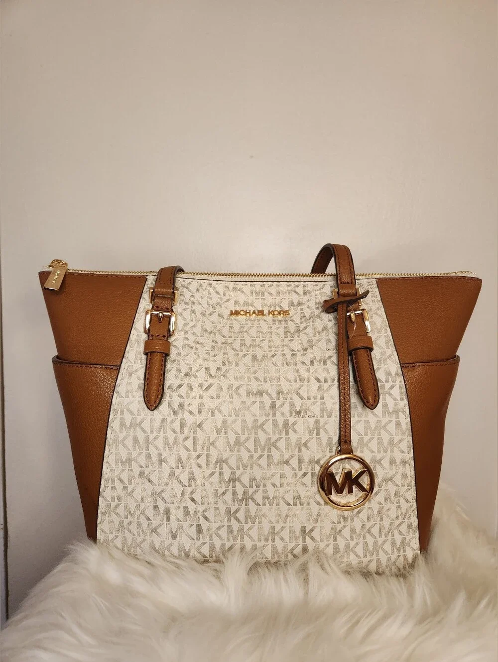 NWT Michael Kors Large Acorn Tote